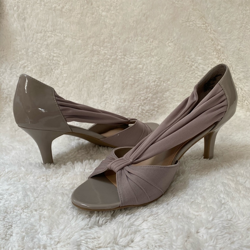 Shoes - Picture 3 of 3